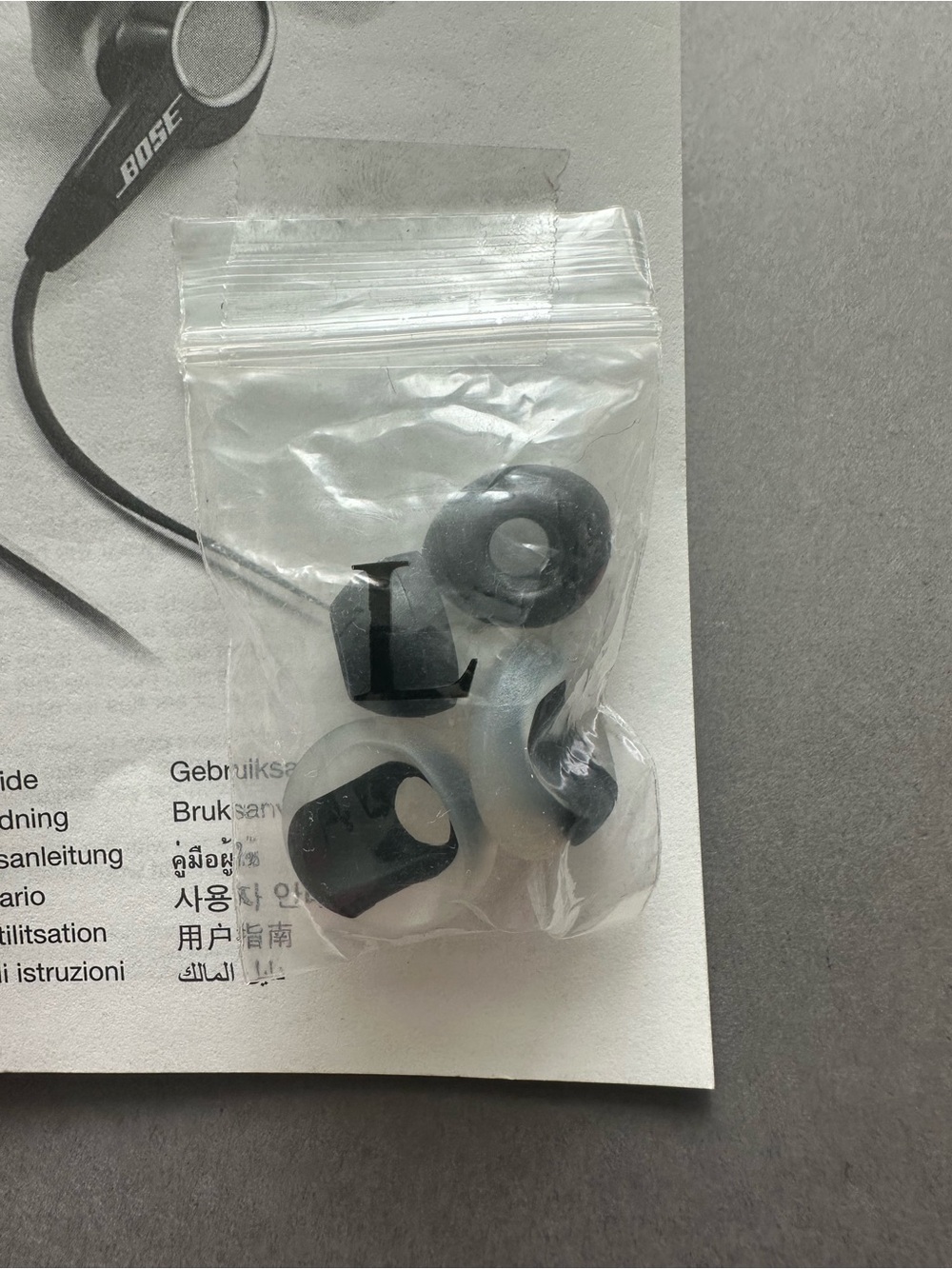 Bose In-Ear Headphones Replacement Tips - Large - Picture 2 of 2